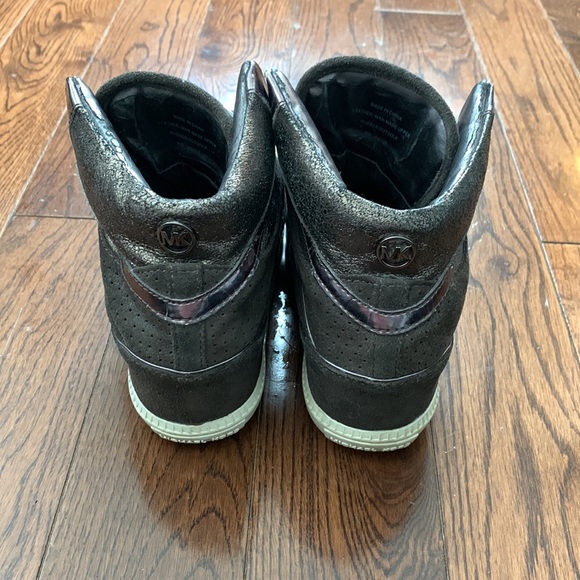 Brown leather Michael Kors women’s size 6 high tops - Picture 4 of 6